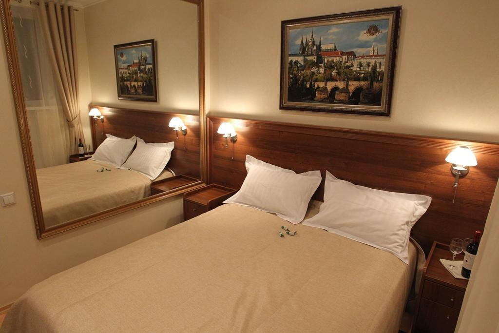 Zlata Praha Hotel Zaporizhia Room photo