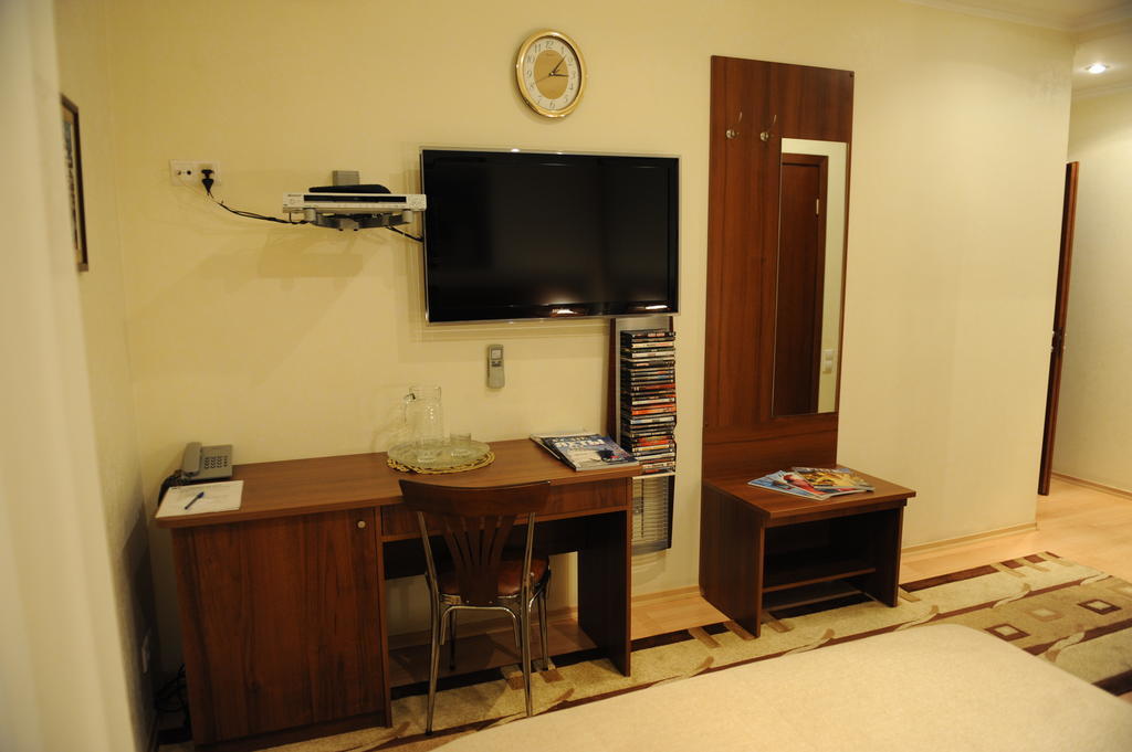 Zlata Praha Hotel Zaporizhia Room photo