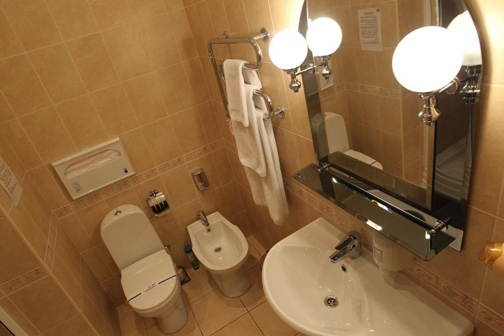 Zlata Praha Hotel Zaporizhia Room photo